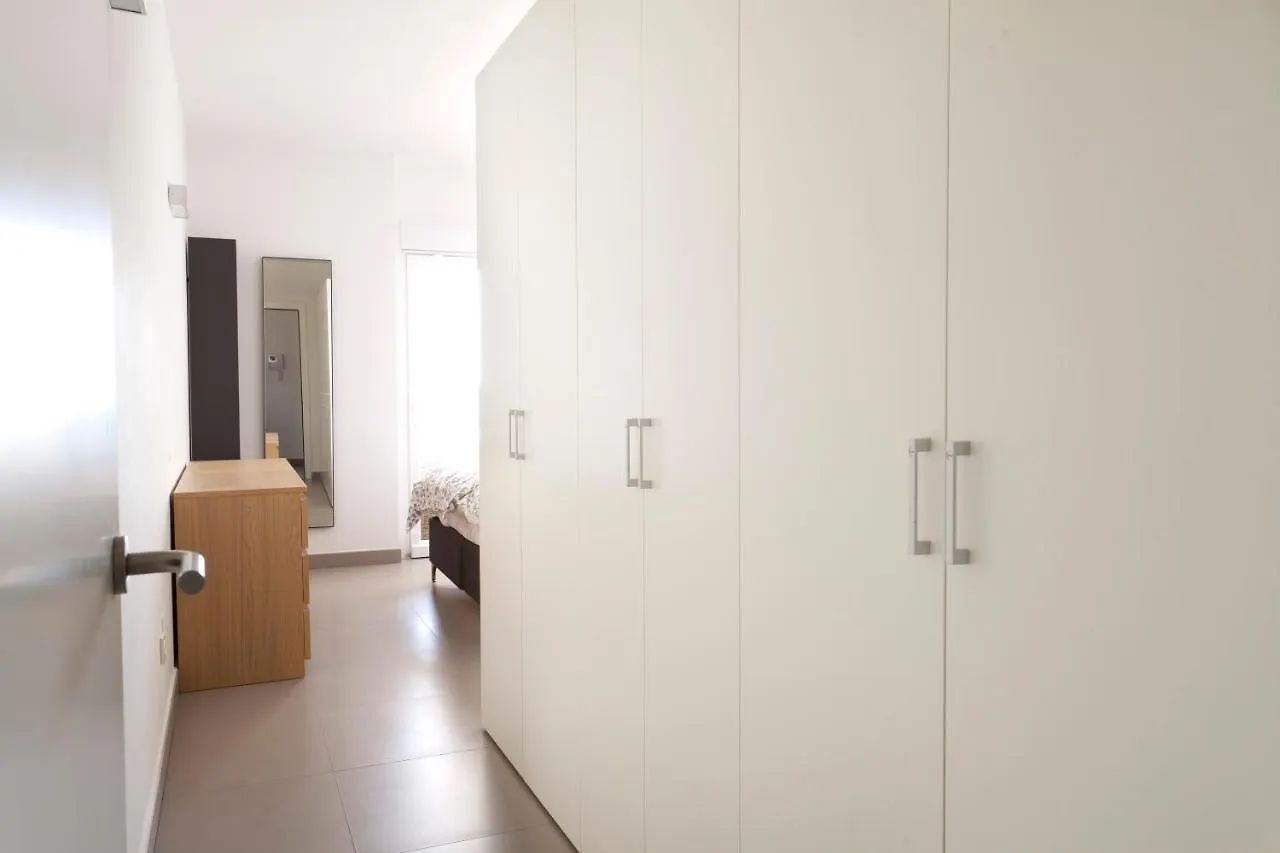 El Higueron. South Beach 4. 3 Bedrooms, Sea Views, Terrace And Pool Benalmádena 0*,  Spanyolország