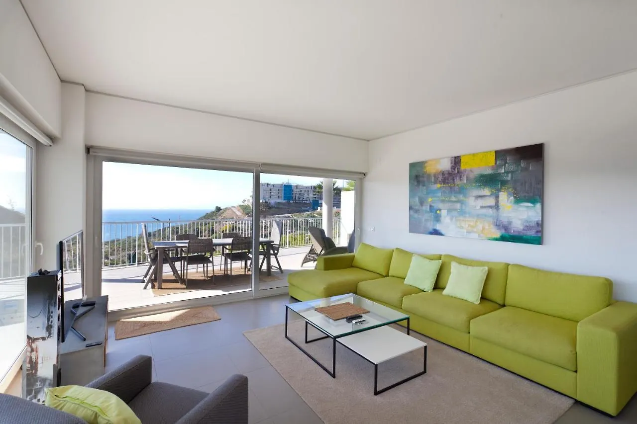 El Higueron. South Beach 4. 3 Bedrooms, Sea Views, Terrace And Pool Benalmádena